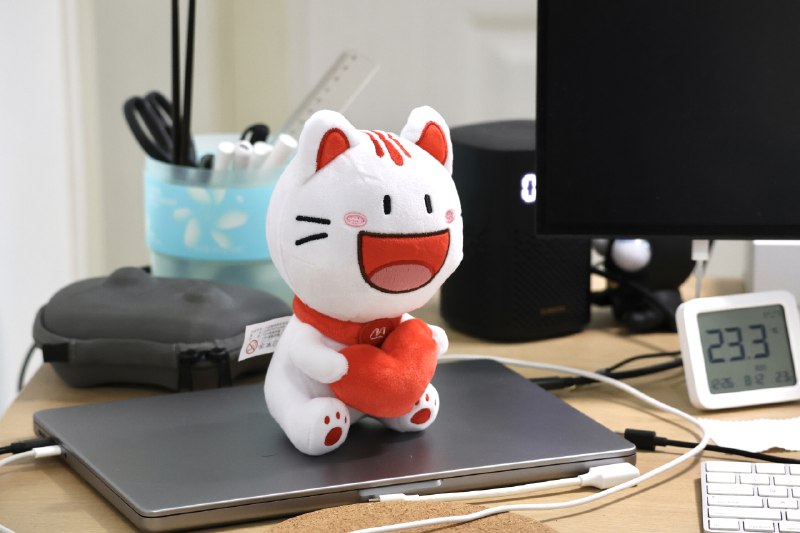 V2EX-最热主题招行积分兑换的“小招喵”真的很好看呐#v2exkylebing:前两天看到有人说兑了好多个，我也去兑了 3 个，以前积分都没用过